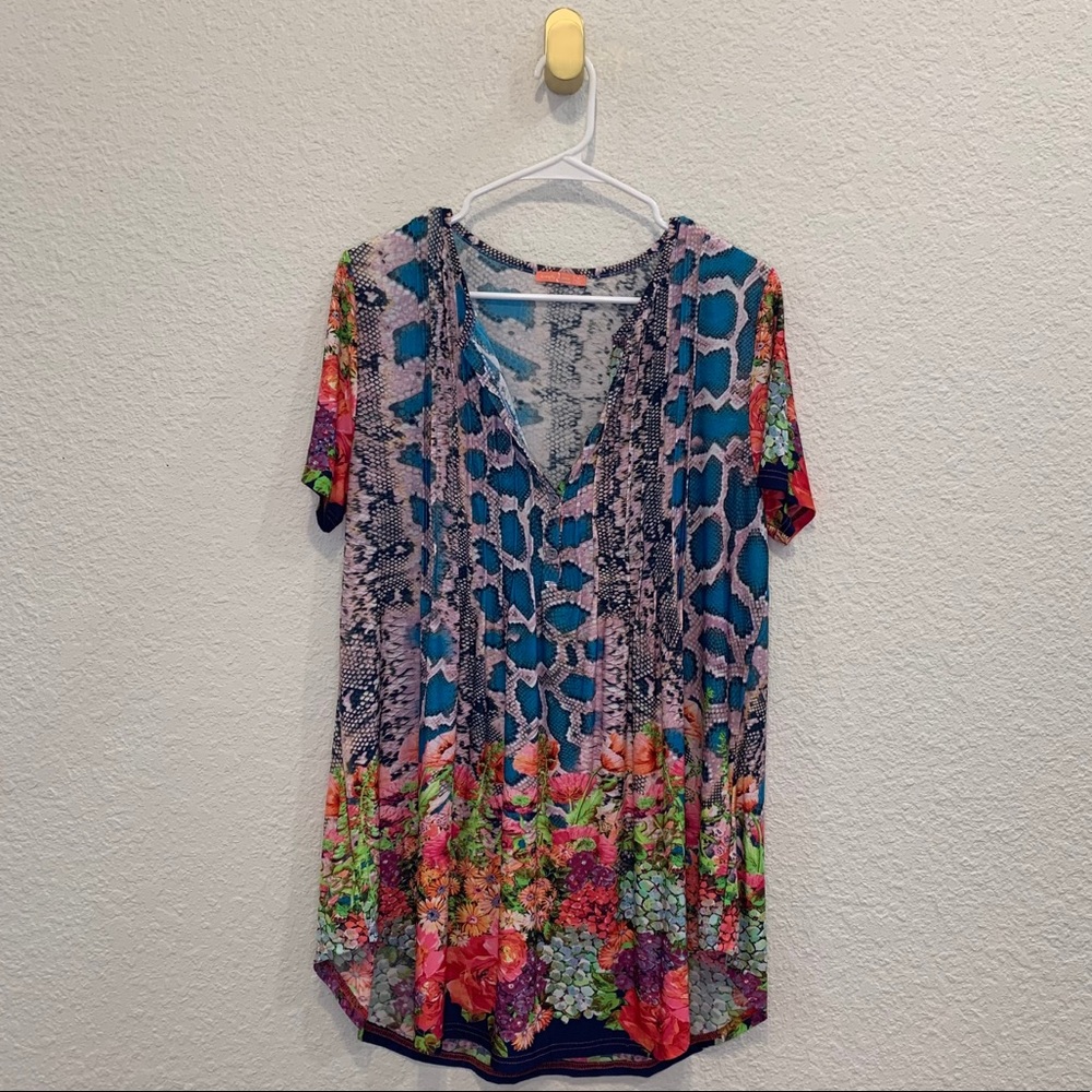 SIMPLY ASTER Animal and Floral Print Tunic